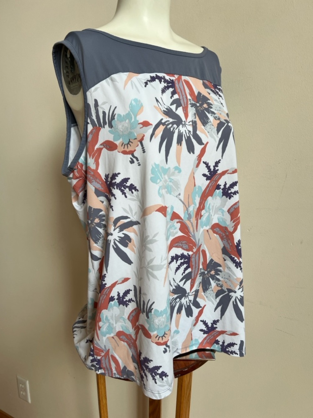 Columbia Tropical Print Sleeveless Tank Top - Blue and Multicolor